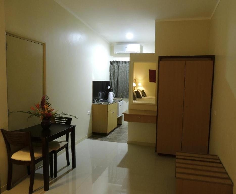Victoria Palms Hotel Сува Екстериор снимка