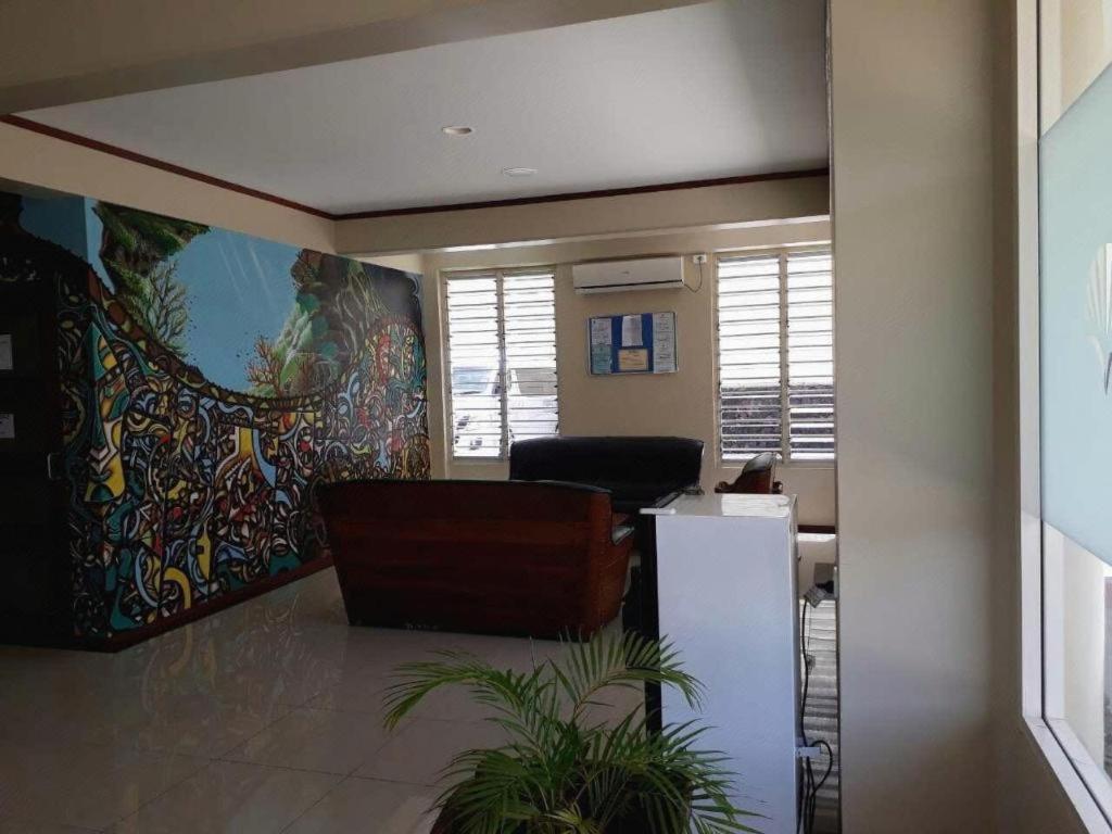 Victoria Palms Hotel Сува Екстериор снимка