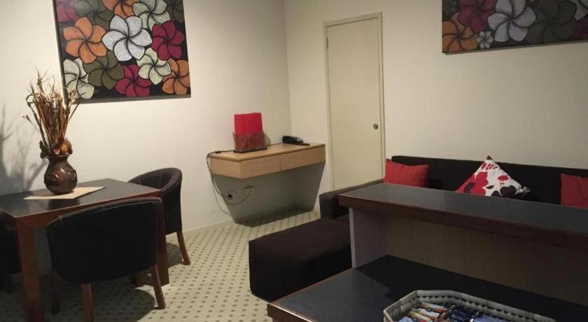 Victoria Palms Hotel Сува Екстериор снимка