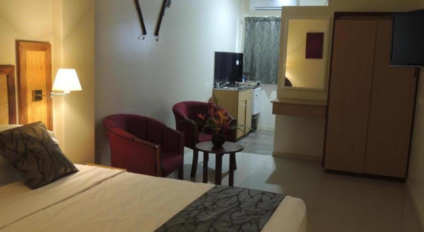 Victoria Palms Hotel Сува Екстериор снимка